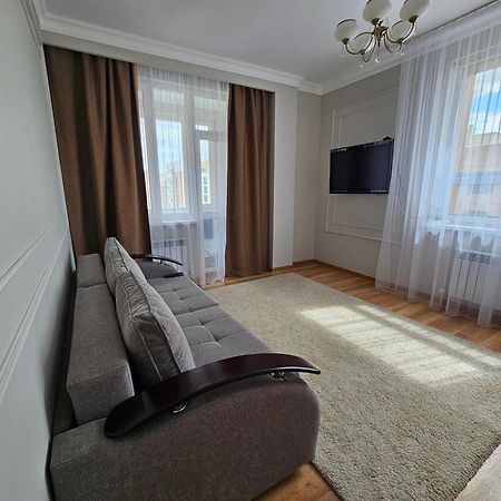 Ernaz Plus Apartments-Expo-Boulevard 130 Астана Экстерьер фото