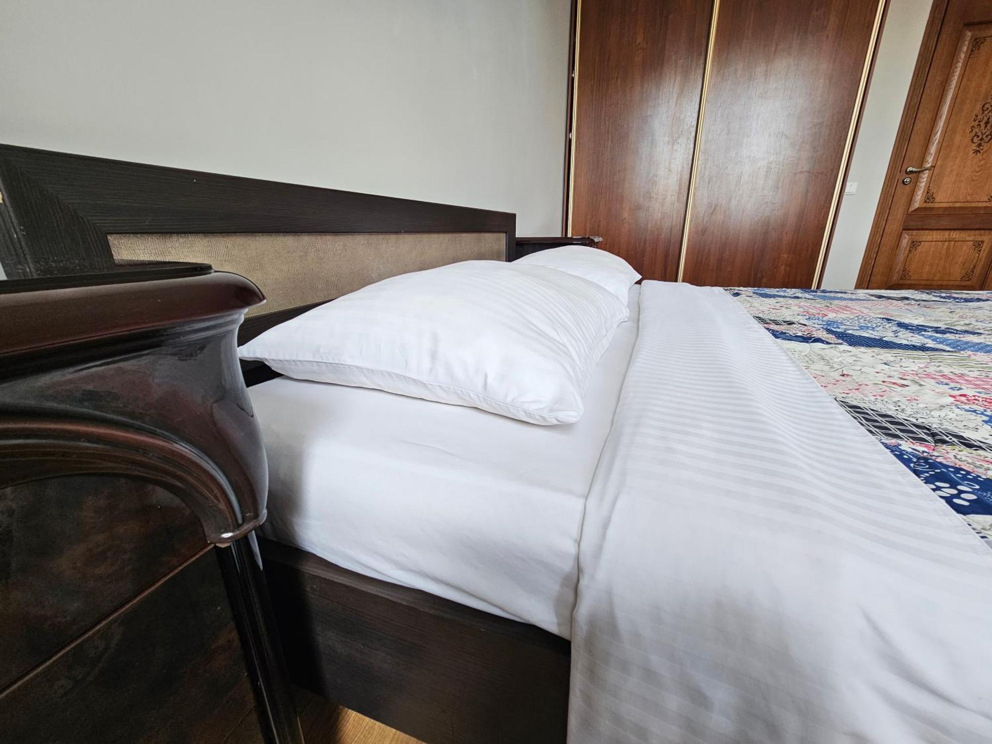 Ernaz Plus Apartments-Expo-Boulevard 130 Астана Экстерьер фото