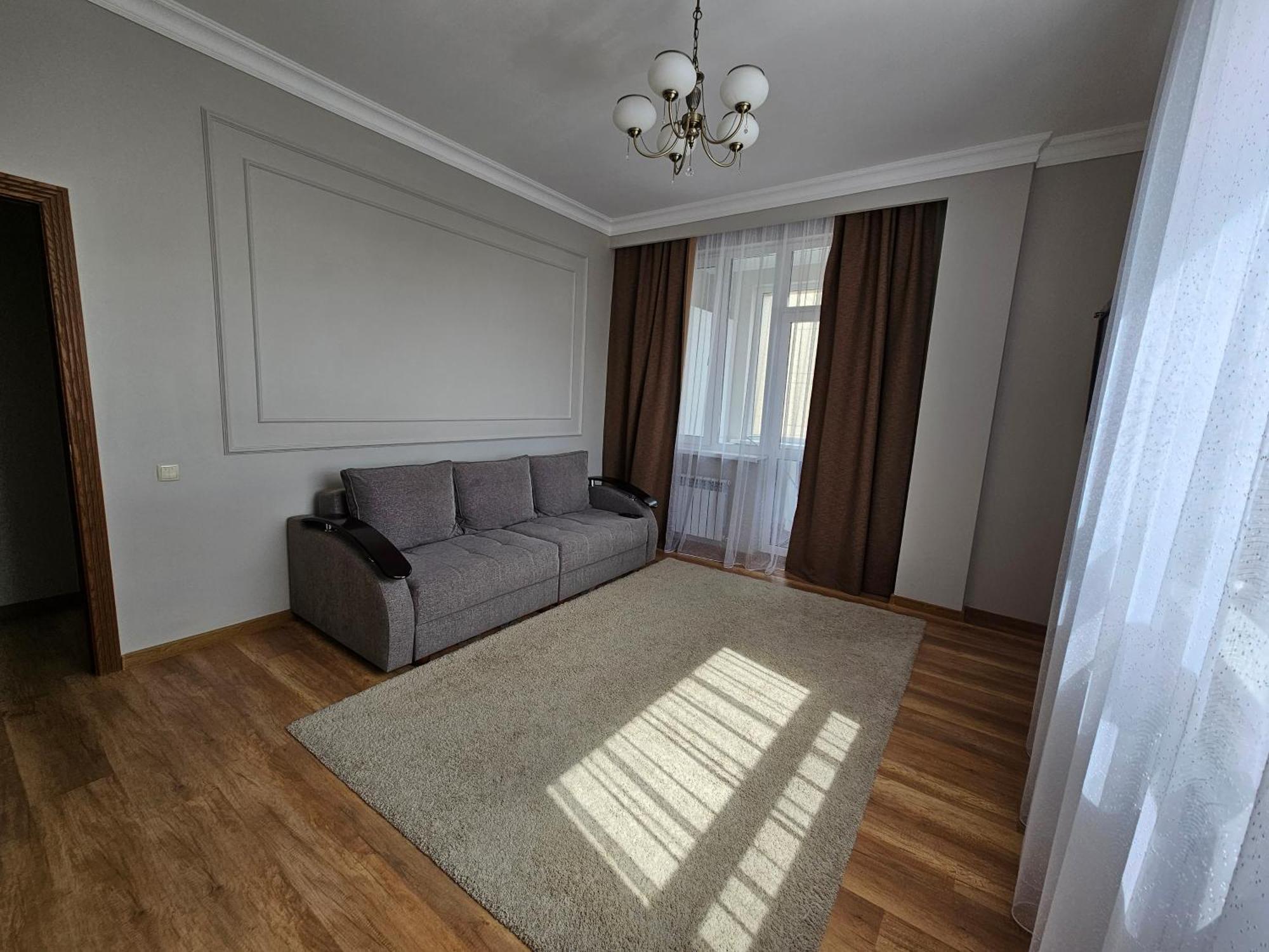 Ernaz Plus Apartments-Expo-Boulevard 130 Астана Экстерьер фото