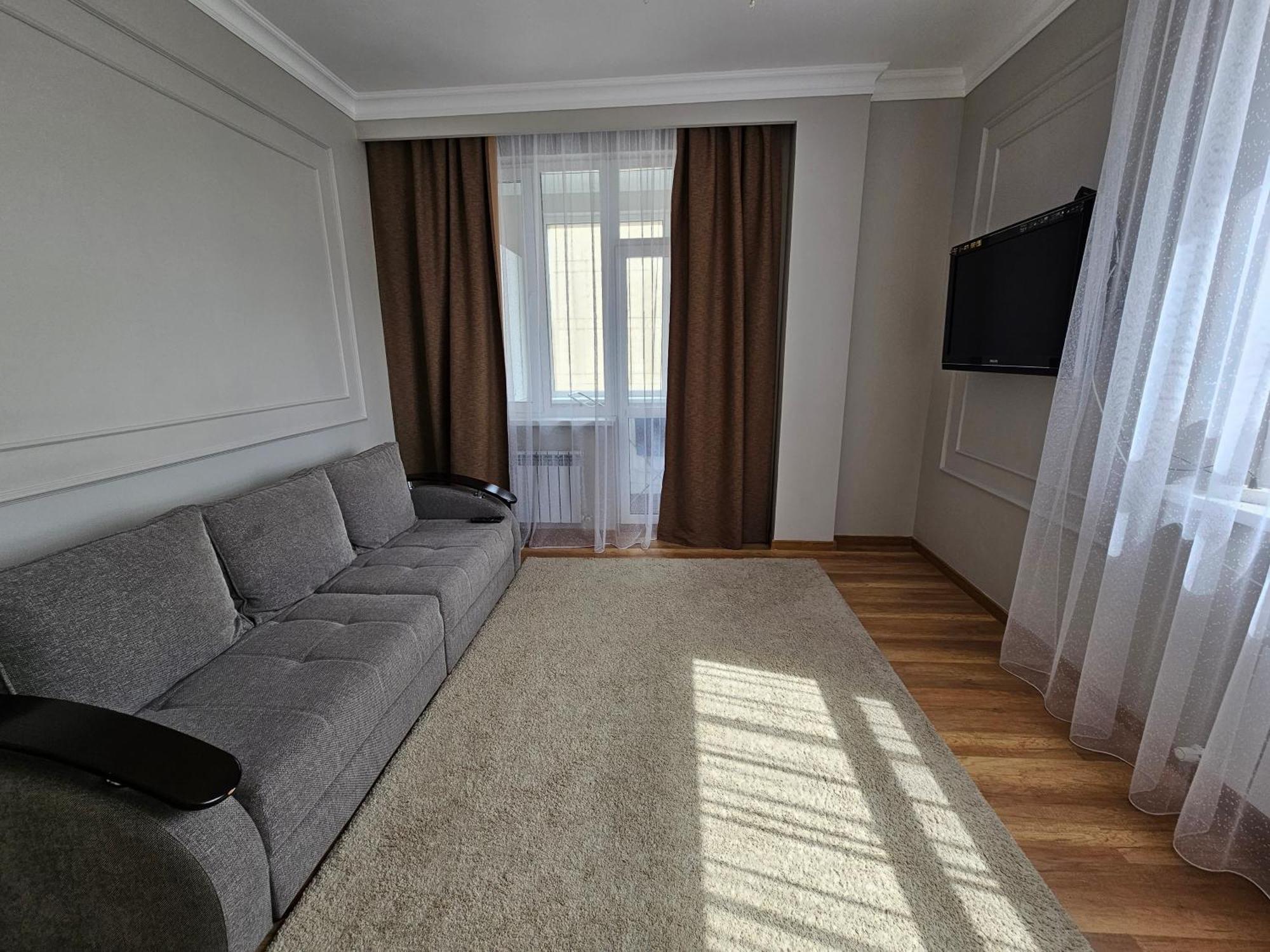 Ernaz Plus Apartments-Expo-Boulevard 130 Астана Экстерьер фото