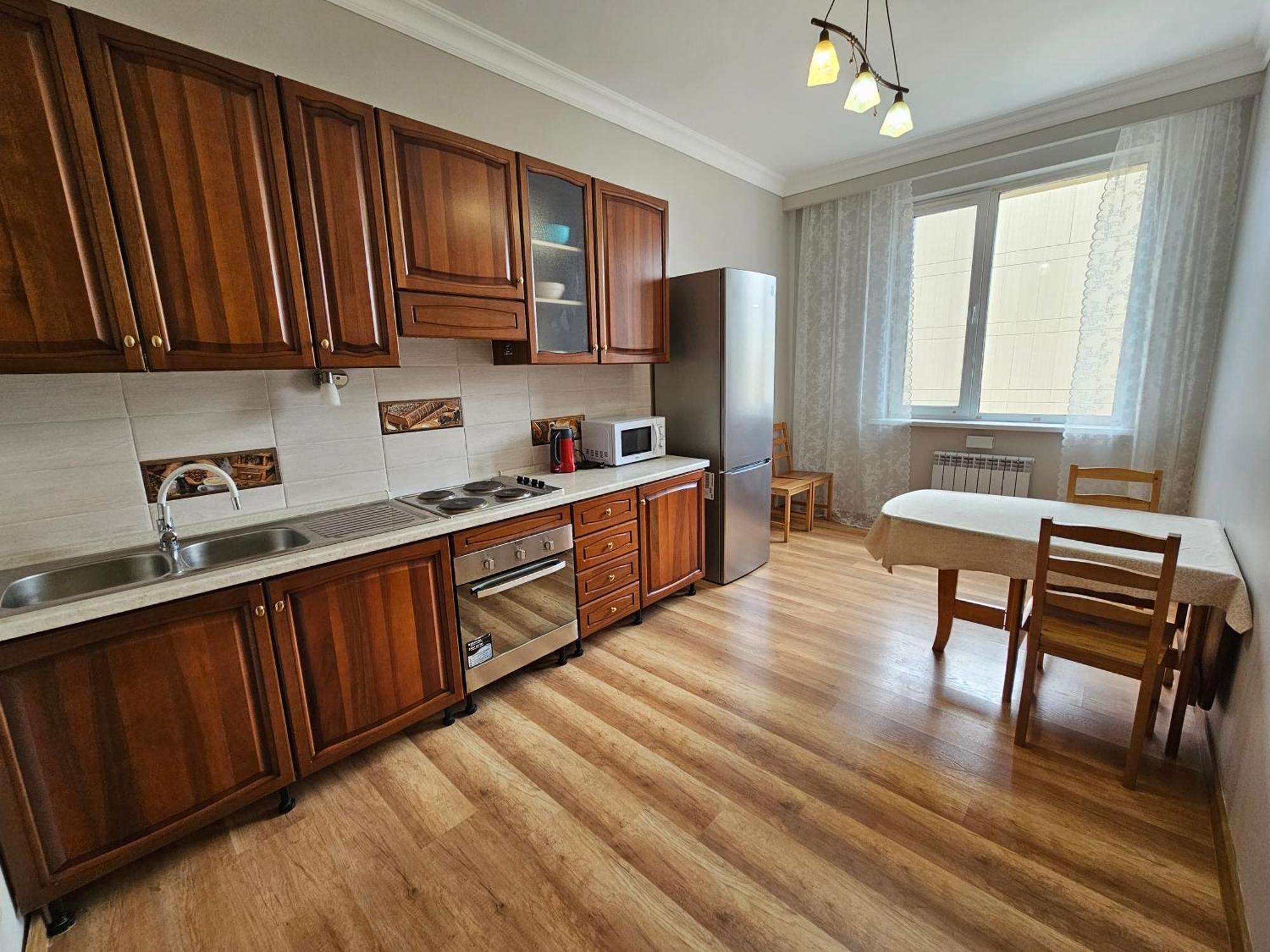 Ernaz Plus Apartments-Expo-Boulevard 130 Астана Экстерьер фото