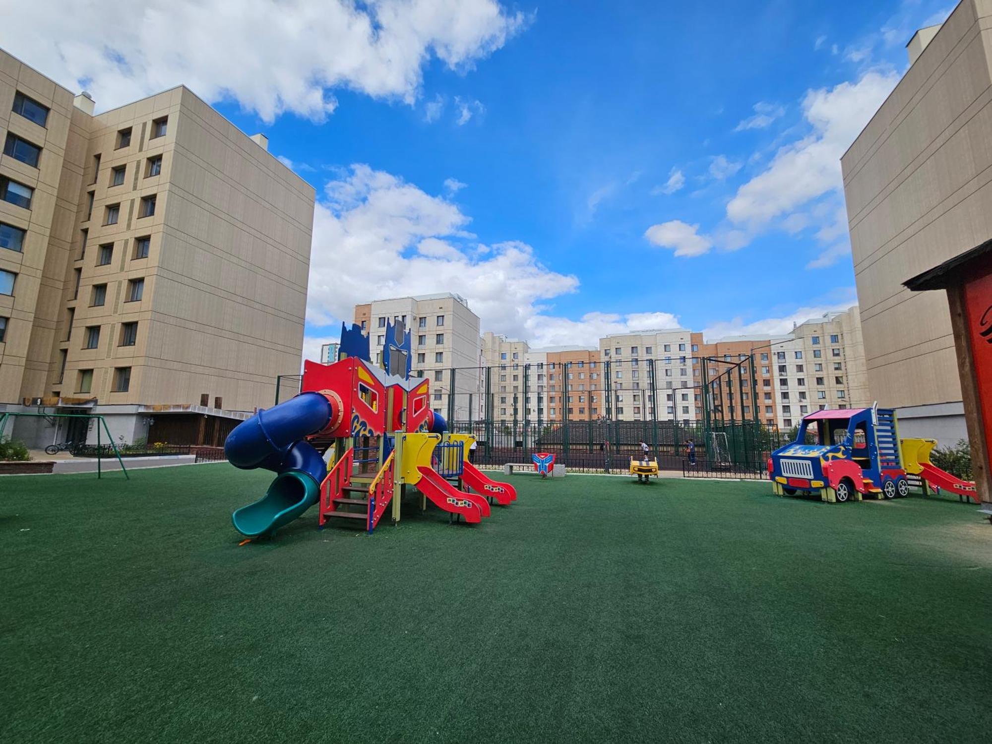 Ernaz Plus Apartments-Expo-Boulevard 130 Астана Экстерьер фото